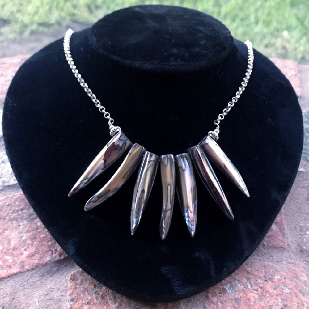 Genuine abalone tribal horn choker necklace - Picture 4 of 8